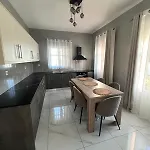 Anasa House סימי