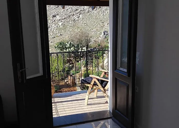 Anasa House Simi